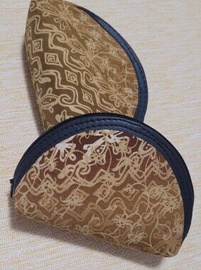 💜2 for $10💜 Bundle and save 2 Patterned Half-Moon Makup Bags